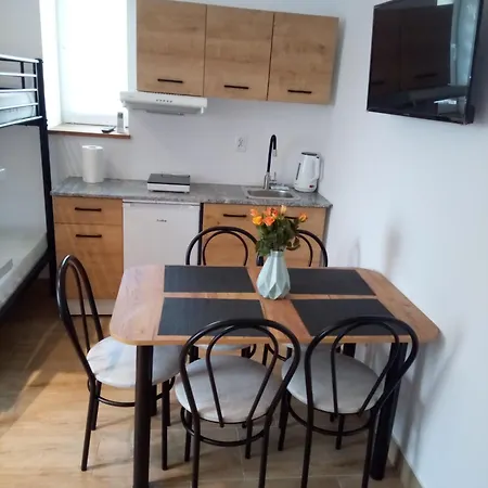 Konukevi Sjesta Jantar