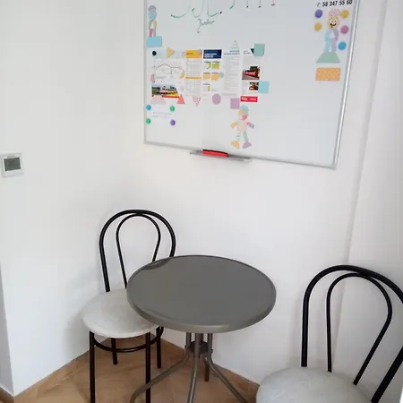 Sjesta Konukevi Jantar